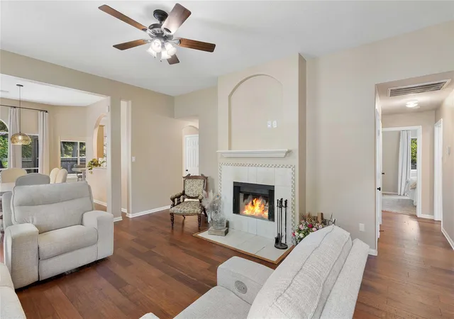 Photo 3 of Single family home for sale at 12506 Lakeview Dr, Montgomery, TX 77356 | MLS# 81004575 | Listing updated on 2026-09-12