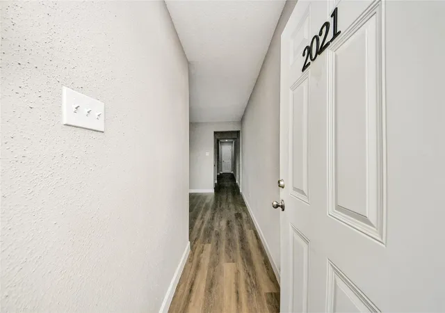 4th image of 781 Country Pl Dr #2021, Houston, TX 77079 | MLS# 30664770