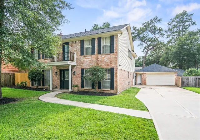 Photo 2 of Single family home for sale at 600 Hampton Hall Ln, Conroe, TX 77302 | MLS# 31887330 | Listing updated on 2026-08-19