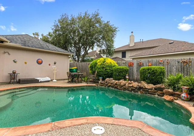 3rd image of 2130 Water Wy, Seabrook, TX 77586 | MLS# 76835885