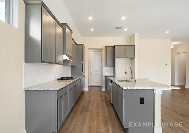 Photo 4 of Single family home for sale at 13605 Fairway Arbor Dr, Texas City, TX 77510 | MLS# 43270660 | Listing updated on 2026-09-04