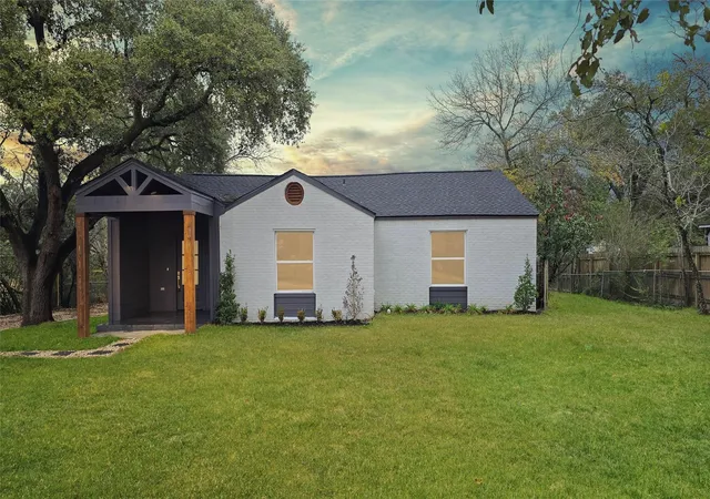 1st image of 3803 Ridgewood St, Bryan, TX 77801 | MLS# 77193303