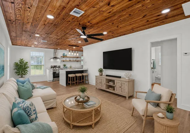 Photo 3 of Single family home for sale at 4907 Alamo Dr, Galveston, TX 77551 | MLS# 5043465 | Listing updated on 2026-09-20