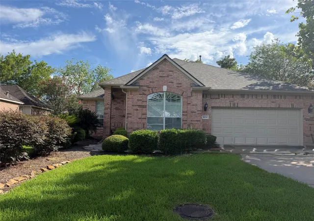 1st image of 1604 N Venice Dr, Pearland, TX 77581 | MLS# 27204732