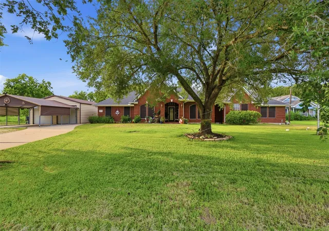 2nd image of 6803 Dogwood St, Manvel, TX 77578 | MLS# 43433078
