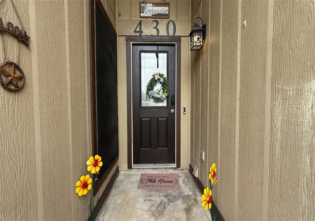 5th image of 430 Enfield Dr, Highlands, TX 77562 | MLS# 14076559