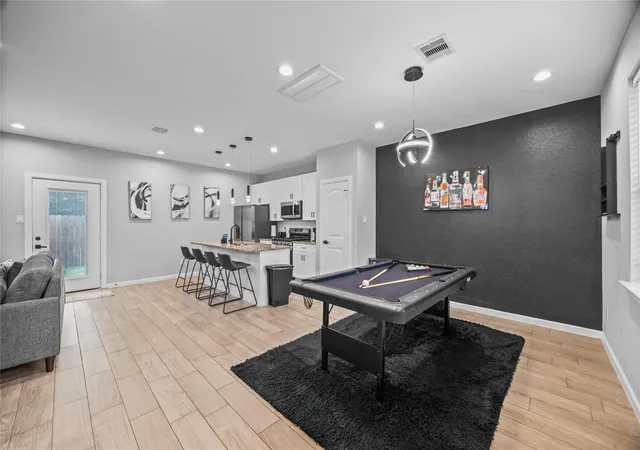 2nd image of 7422 Mount St, Houston, TX 77088 | MLS# 46514434