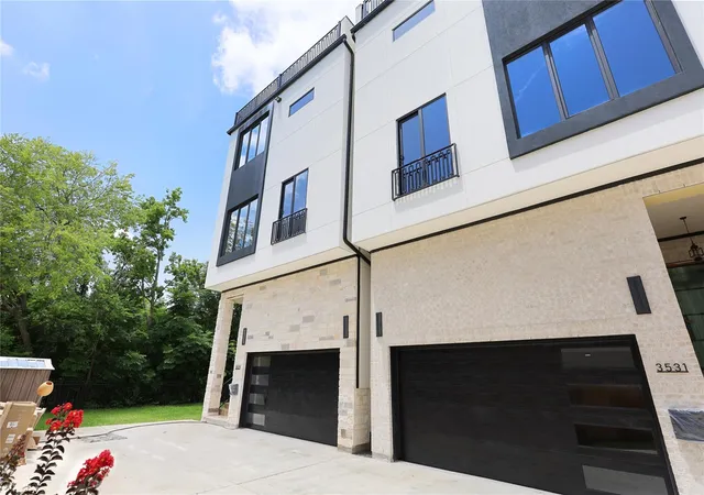 1st image of 3531 Bradford St, Houston, TX 77025 | MLS# 3556011