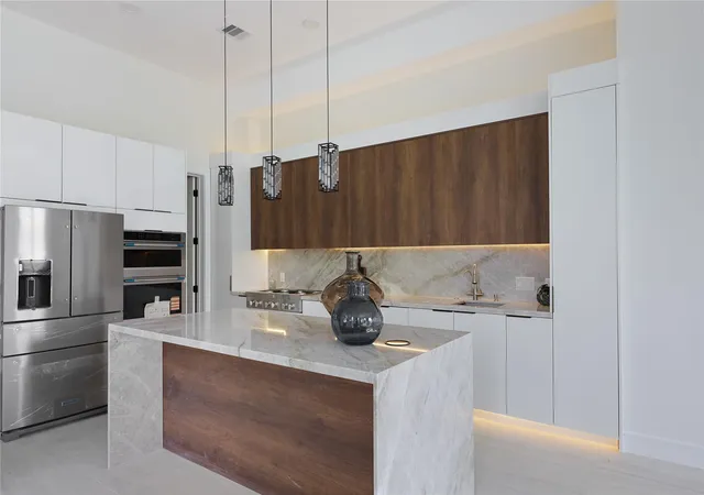 3rd image of 3531 Bradford St, Houston, TX 77025 | MLS# 3556011