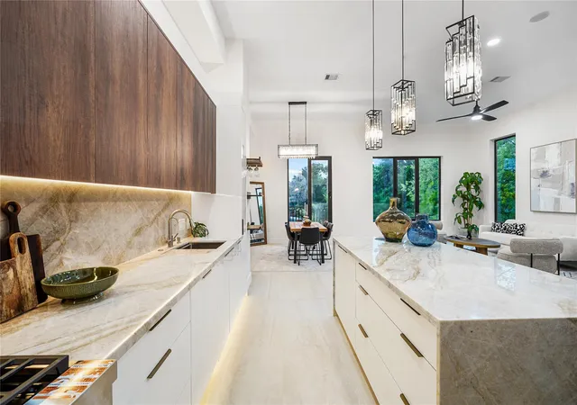 4th image of 3531 Bradford St, Houston, TX 77025 | MLS# 3556011