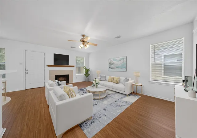 Photo 3 of Townhouse for sale at 130 S Walden Elms Cir, Spring, TX 77382 | MLS# 83621565 | Listing updated on 2026-10-08