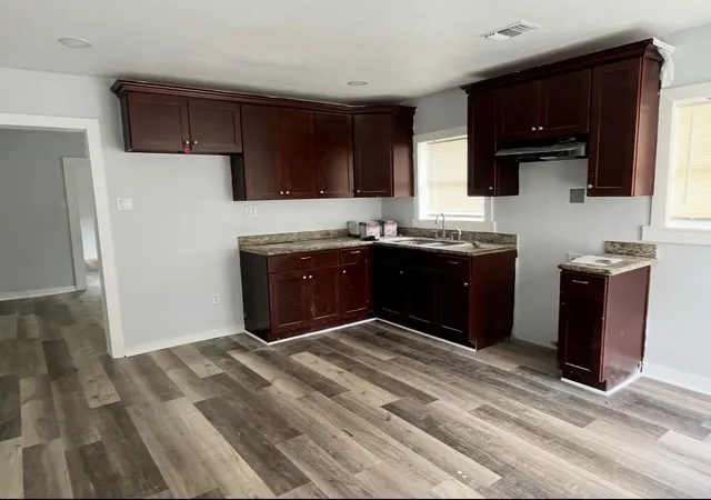 4th image of 109 Tascott St, Pasadena, TX 77506 | MLS# 97896808