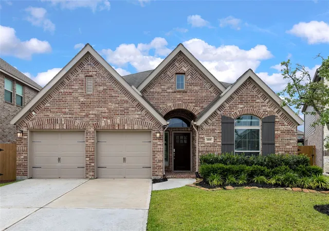 Photo 1 of Sale Pending at 4108 Ashwood Holw Ln, Spring, TX 77386 | MLS# 18906853 | Listing updated on 2026-09-17