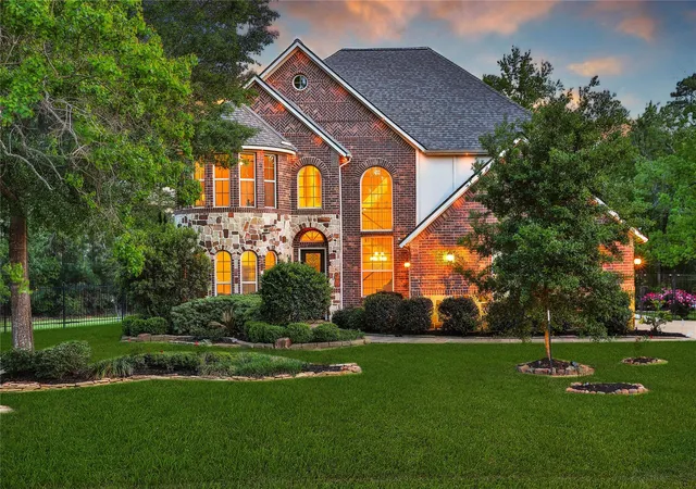 Homes for sale in Conroe, TX | 5 Copper Cvs, Conroe, TX 77304 | MLS# 29404331