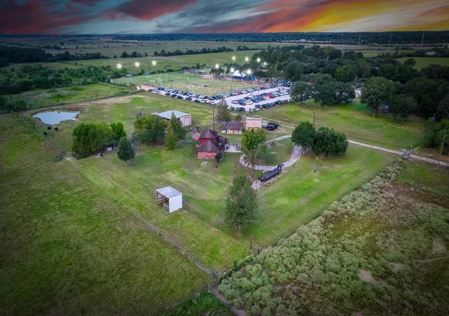 2nd image of 19105 Mueschke Rd, Tomball, TX 77377 | MLS# 38440589