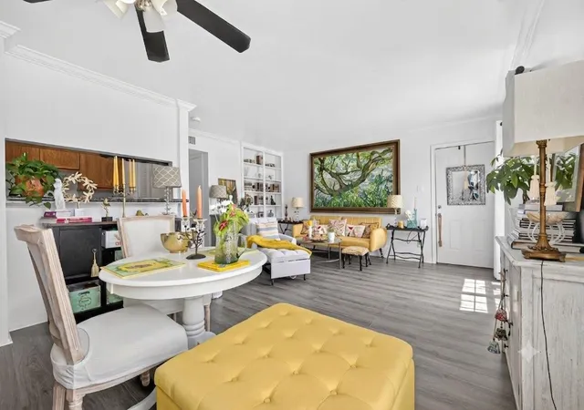 5th image of 6402 Del Monte Dr, Houston, TX 77057