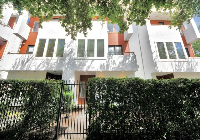 Photo 1 of Townhouse for sale at 2758 Clay St, Houston, TX 77003 | MLS# 48152481 | Listing updated on 2026-06-24