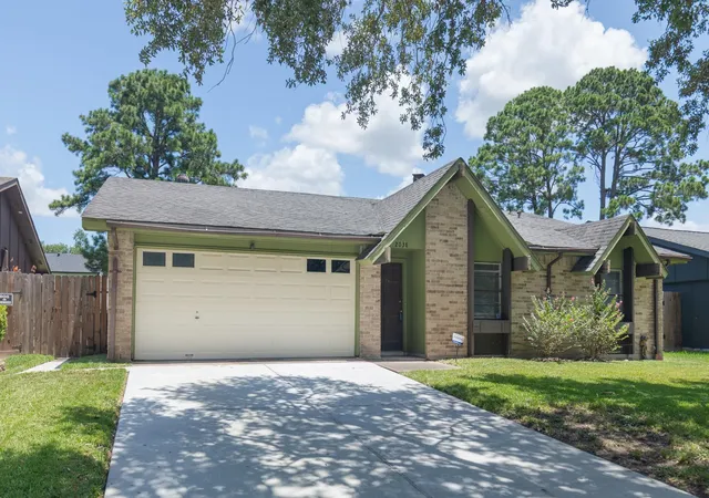 2nd image of 2038 Fall Meadow Dr, Missouri City, TX 77459 | MLS# 97168365