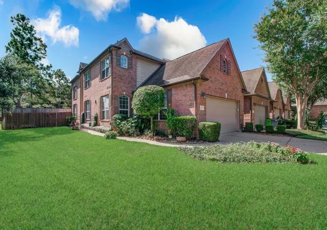 1st image of 1103 Glenwood Canyon Ln, Houston, TX 77077 | MLS# 15200101