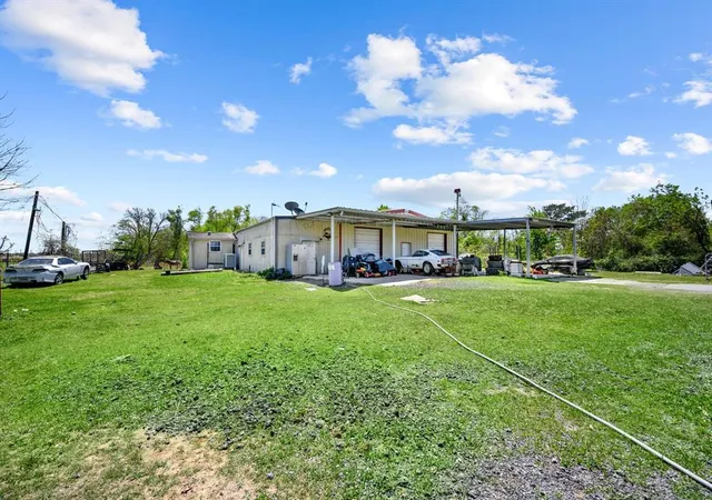 Photo 2 of Land for sale at 2402 East Fwy, Baytown, TX 77521 | MLS# 16406261 | Listing updated on 2025-09-23