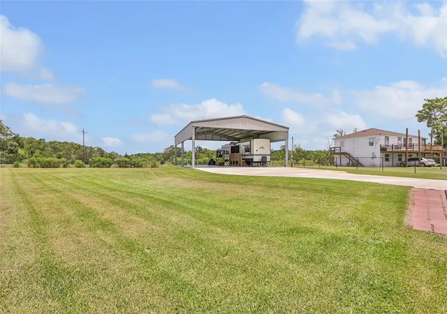 Homes for sale in Anahuac, TX | 313 Oak Island Dr, Anahuac, TX 77514 | MLS# 33666181