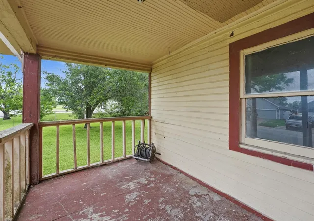 Homes for sale in Freeport, TX | 811 W Broad St, Freeport, TX 77541 | MLS# 64288391