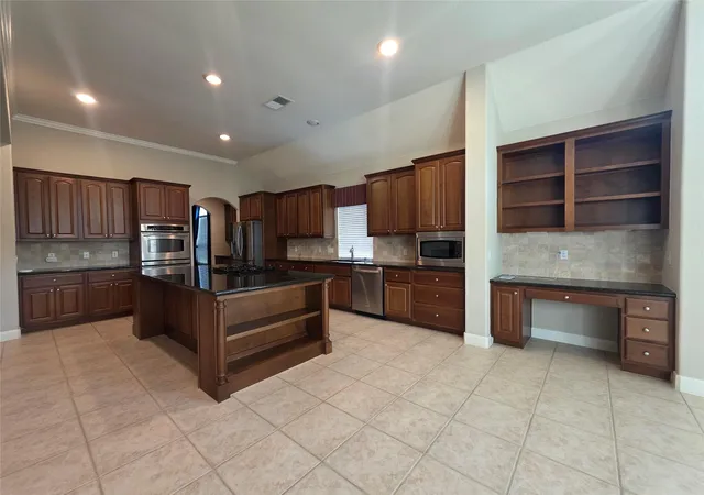 Photo 2 of Sale Pending at 12427 Cedar Breaks Ct, Humble, TX 77346 | MLS# 21857742 | Listing updated on 2026-10-05