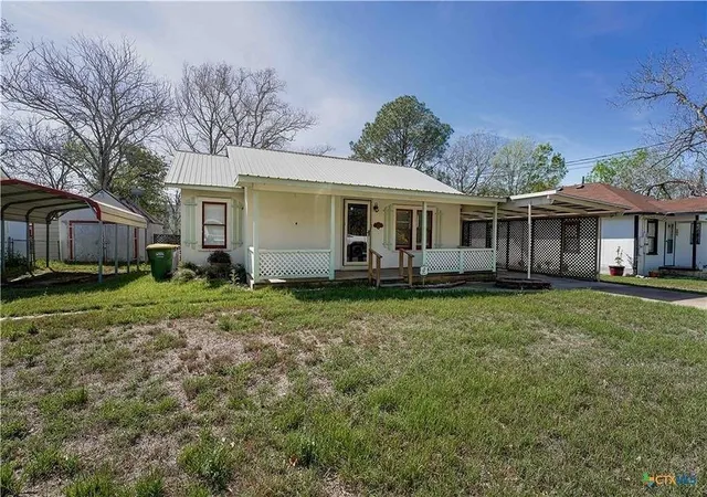 2nd image of 226 & 230 Thornton St, Gonzales, TX 78629 | MLS# 44132430