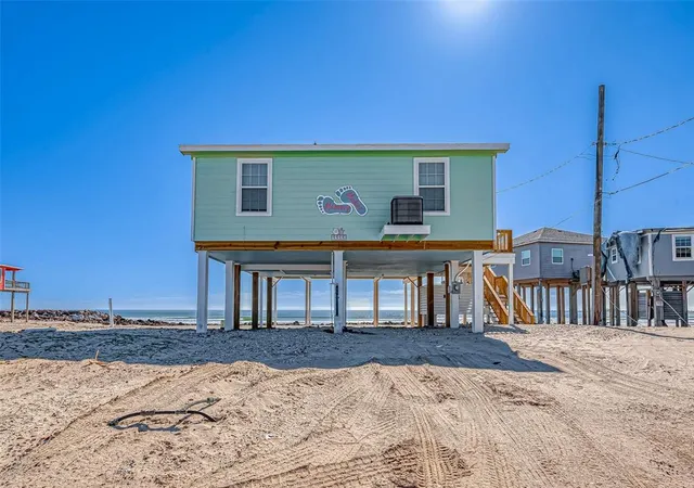 1st image of 1115 White Cap Dr, Freeport, TX 77541 | MLS# 52402807