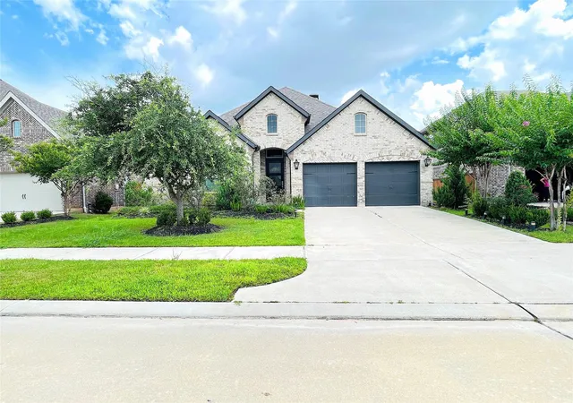 Photo 2 of Single family home for sale at 18414 Kilbowie Pl, Richmond, TX 77407 | MLS# 18447135 | Listing updated on 2026-07-12