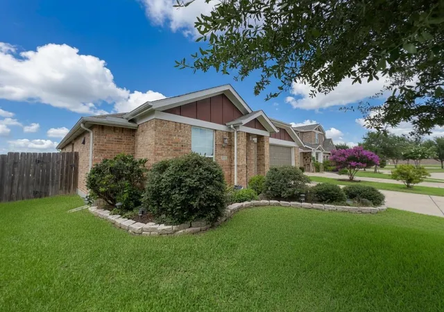 Photo 2 of Sale Pending at 16314 Hillside Garden Ln, Houston, TX 77084 | MLS# 14474807 | Listing updated on 2026-09-12