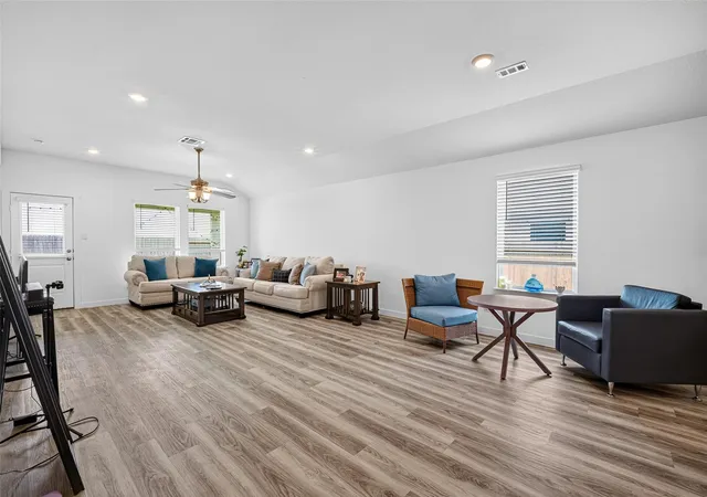 Photo 4 of Single family home for sale at 1126 Sandhill Crane Dr, Texas City, TX 77590 | MLS# 64181693 | Listing updated on 2026-08-03