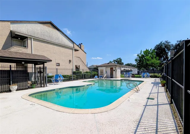 13th image of 2011 Spenwick Dr #412, Houston, TX 77055 | MLS# 41175569