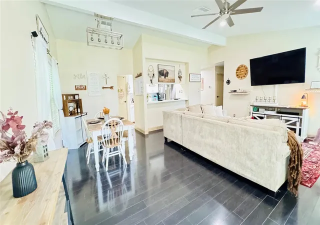 3rd image of 3003 Wood Fox Dr, Alvin, TX 77511 | MLS# 80706357