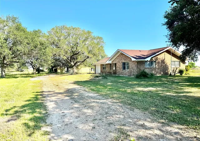 1st image of 2691 Fm 1862, Blessing, TX 77465 | MLS# 44952434
