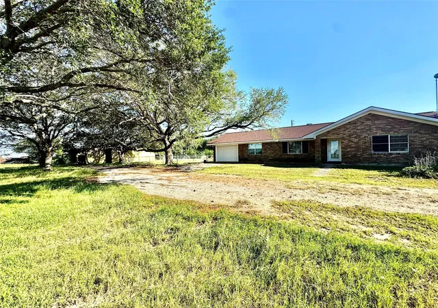 2nd image of 2691 Fm 1862, Blessing, TX 77465 | MLS# 44952434
