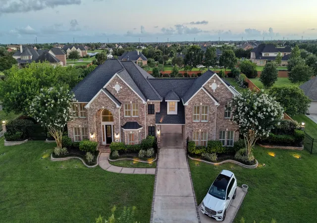 1st image of 3960 Pebble Brook Dr, League City, TX 77573 | MLS# 22186865