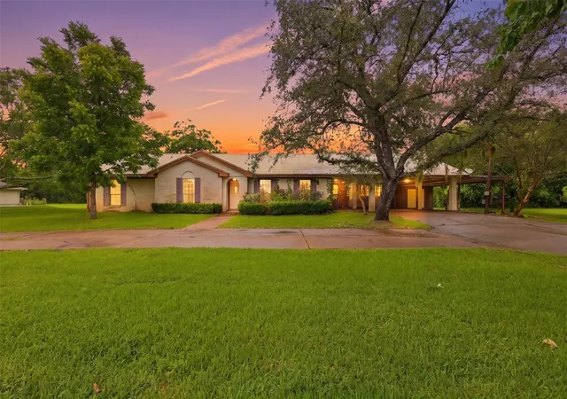 1st image of 7611 King St, Manvel, TX 77578 | MLS# 60225100