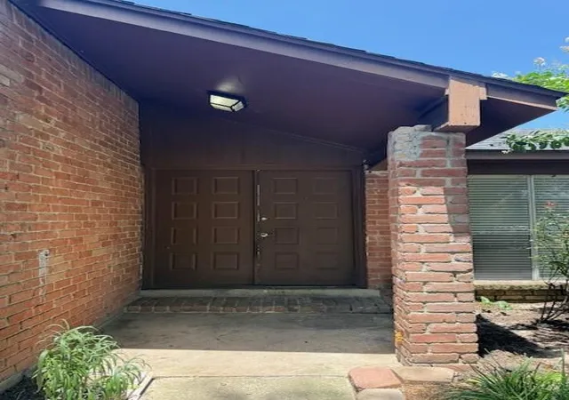Photo 3 of Single family home for sale at 2314 Azalea Garden Dr, Houston, TX 77038 | MLS# 35173382 | Listing updated on 2026-08-03