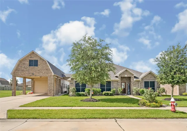 1st image of 6810 Arlington Dr, Manvel, TX 77578 | MLS# 87456457