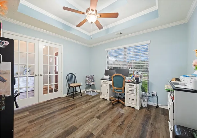 Photo 4 of Sale Pending at 6810 Arlington Dr, Manvel, TX 77578 | MLS# 87456457 | Listing updated on 2026-09-18