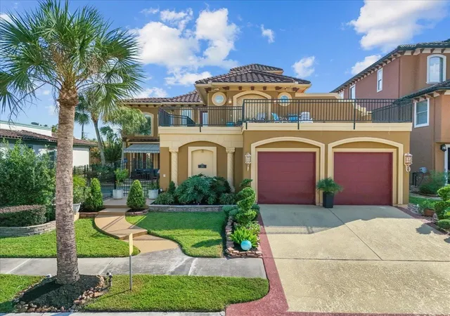 Photo 3 of Sale Pending at 541 Villa Dr, Seabrook, TX 77586 | MLS# 29622287 | Listing updated on 2026-09-09