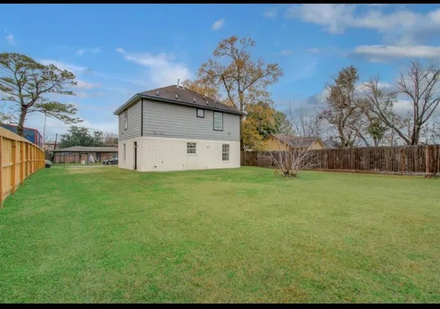 Homes for sale in Houston, TX | 3131 Chaffin St, Houston, TX 77087 | MLS# 53976037
