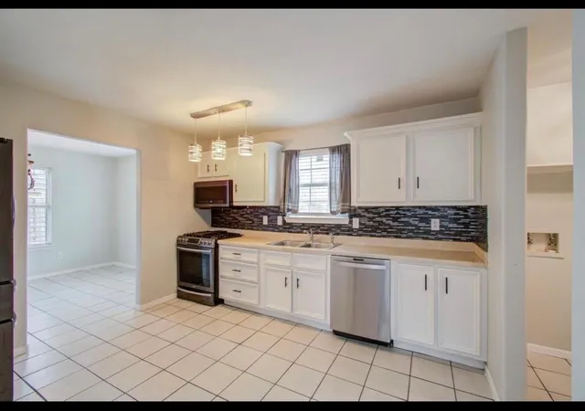 Homes for sale in Houston, TX | 3131 Chaffin St, Houston, TX 77087 | MLS# 53976037