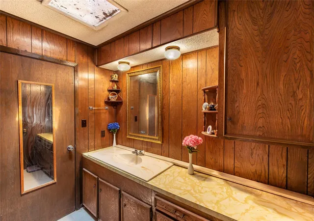 13th image of 125 Forrest Ln, Brenham, TX 77833 | MLS# 25187676