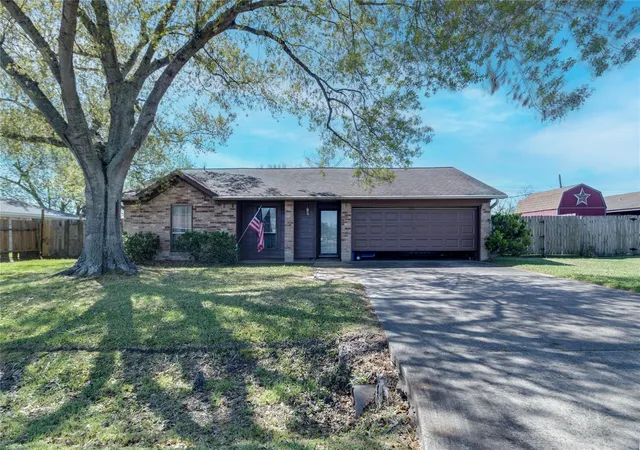 1st image of 2306 Heather St, Highlands, TX 77562 | MLS# 14747665