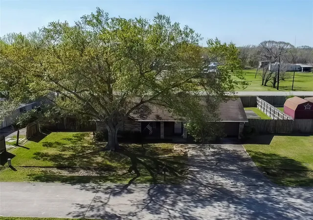 5th image of 2306 Heather St, Highlands, TX 77562 | MLS# 14747665