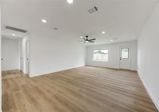 5th image of 863 Marcolin St, Houston, TX 77088 | MLS# 56326466