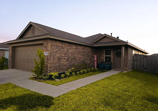 Photo 1 of Single family home for sale at 126 Spring Rose Dr, Magnolia, TX 77354 | MLS# 74163933 | Listing updated on 2026-08-26