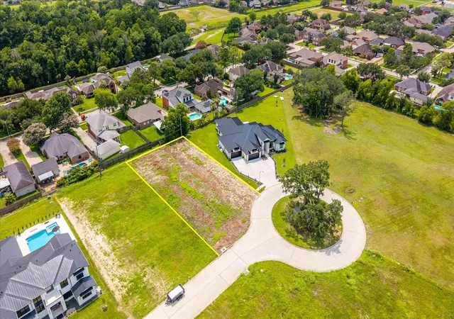 5th image of 1618 Crown Oaks Ct, Pearland, TX 77581 | MLS# 56483655
